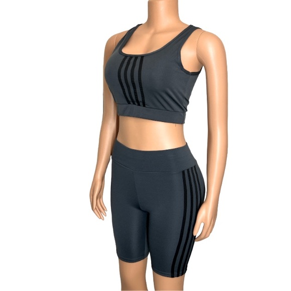 AQ - Sport Activewear Gray Black striped Biker Short 2 piece Set Size M NWT - Picture 3 of 17